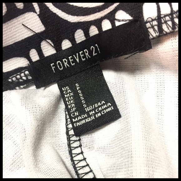 Forever 21 Skater Skirt - Size S - Picture 4 of 4